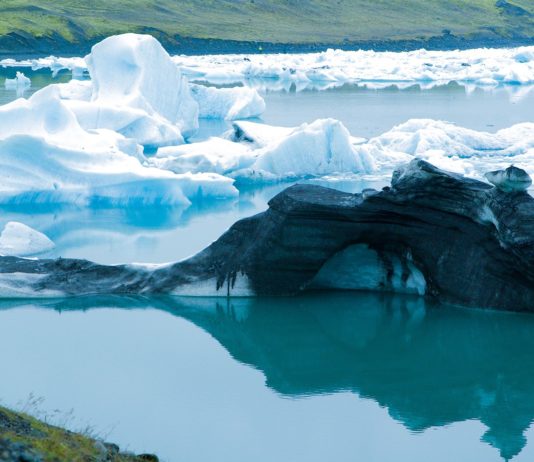 Gleccser-nézőben a francia elnök Gleccser-nézőben