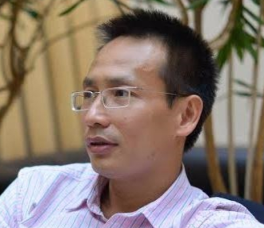 CSR Cafe- Fénysebességre kapcsol a digitalizáció Dr. Tinh Anh Tuan