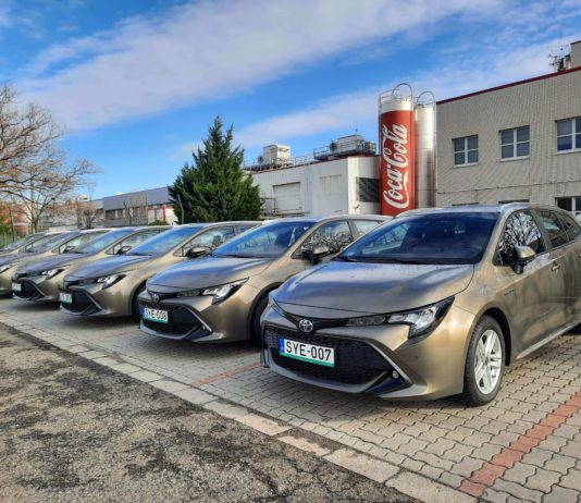 Hibrid Toyoták a Coca-Cola HBC Magyarország flottájában Hibid Toyota flotta a Coca-Colánál