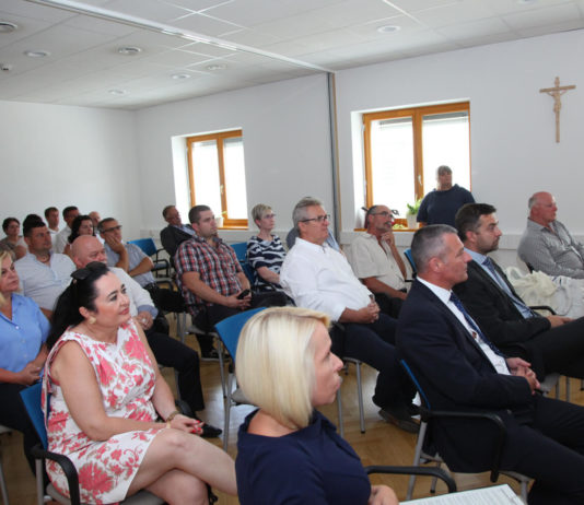 A fenntarthatóság és a versenyképesség az agrárium ösztönzői CSR Délután a Hipp-nél