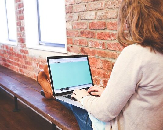 Fenntarthatóság és mesterséges intelligencia – erre fókuszálnak most a startupok Startup veseny