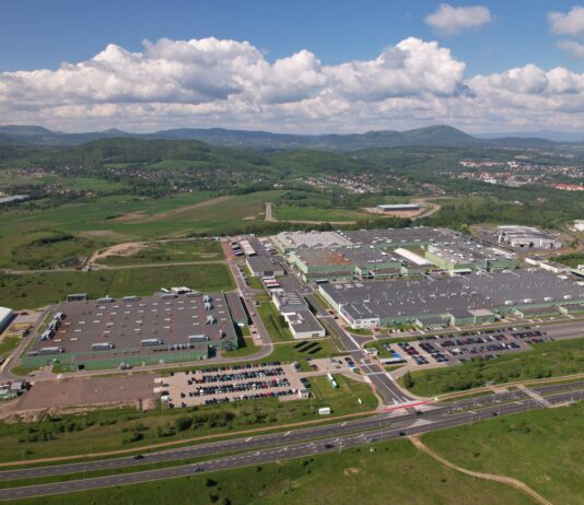 Új Toyota beruházás: körforgásos működésű újrahasznosító üzemet létesítenek Lengyelországban Toyota-újrahasznosító üzem