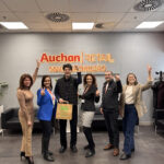 Új mérföldkő az élelmiszermentésben: az Auchan vásárlói átvették a 100 000. Munch csomagot Auchan-Munch