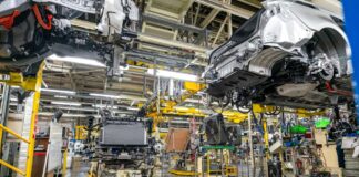 Toyota Körforgásos Gyár: könnyűfém felnik újrahasznosítása új motorelemek gyártásához Toyota-körforgásos gyár